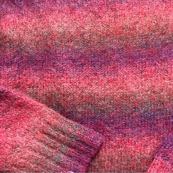 Super soft mohair pullover sweater - Picture 2 of 2